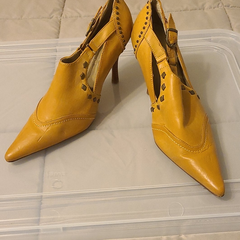 Vixen Heels